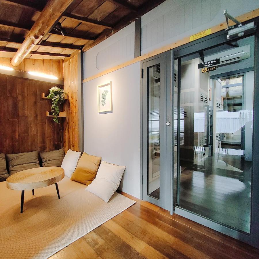 Jerry'S Mazehut Hostel Tainan Zewnętrze zdjęcie
