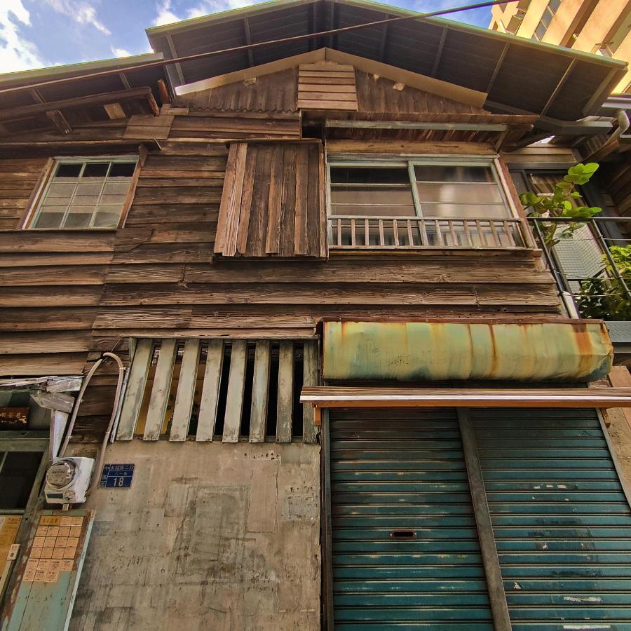 Jerry'S Mazehut Hostel Tainan Zewnętrze zdjęcie