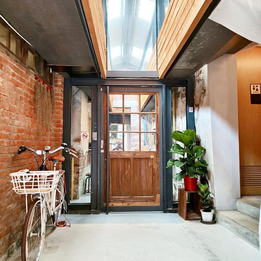 Jerry'S Mazehut Hostel Tainan Zewnętrze zdjęcie