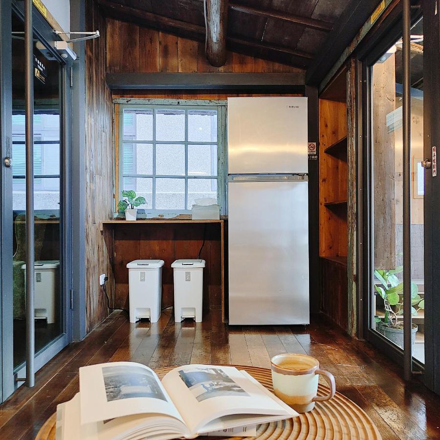 Jerry'S Mazehut Hostel Tainan Zewnętrze zdjęcie